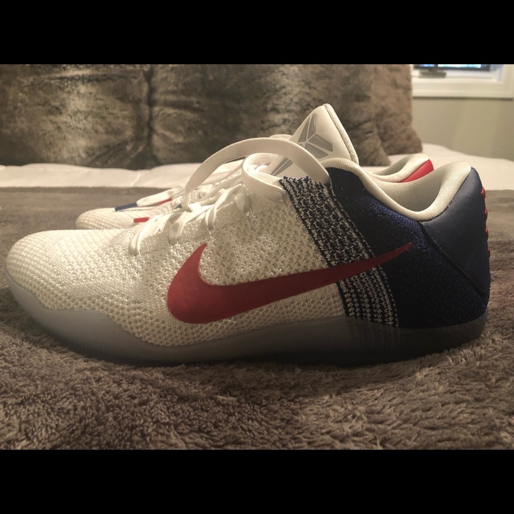 Men’s Nike Kobe 11 “USA” Edition Shoes
